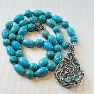 Elegant Teardrop Turquoise Beaded Necklace w/ Floral Silver Accents – 18.5”